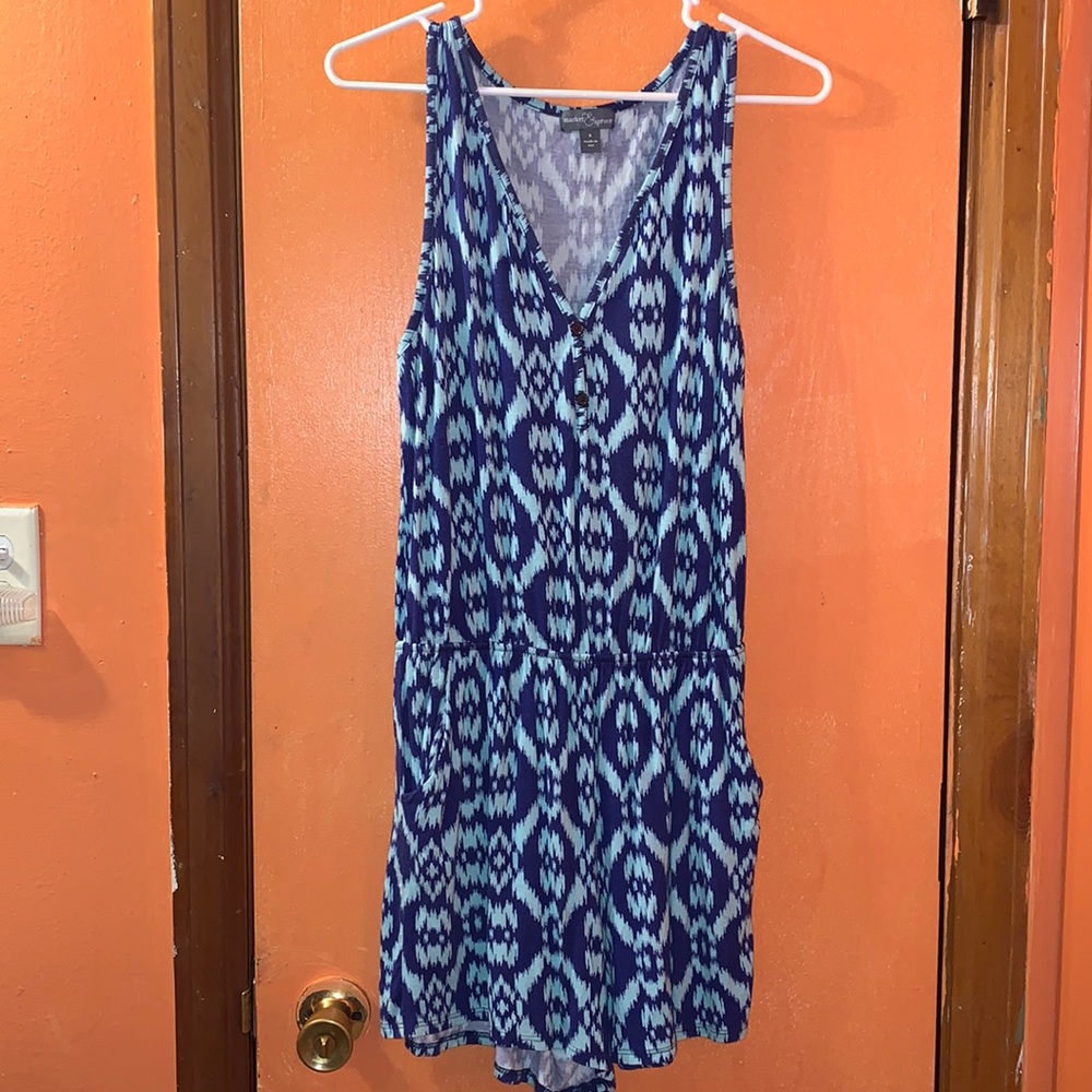 *3 for $25* Market & Spruce Blue/teal color short Romper w/pockets Size S